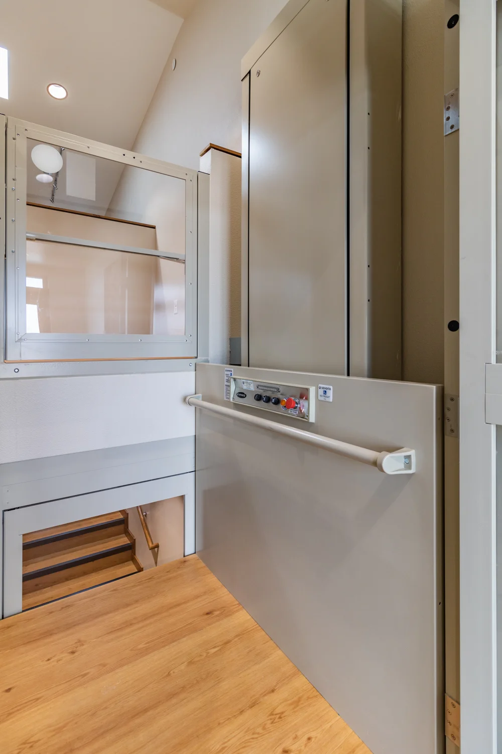 What is A vertical platform lift ? 8 vertical platform lift 11